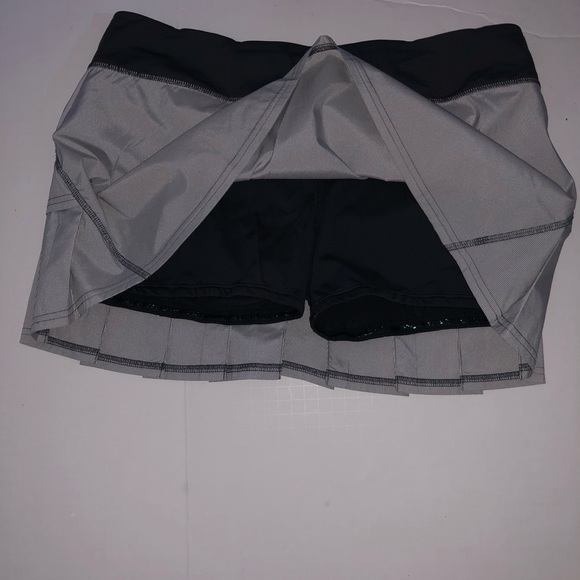 Lululemon athletica tennis skirt size 10 - Picture 4 of 8